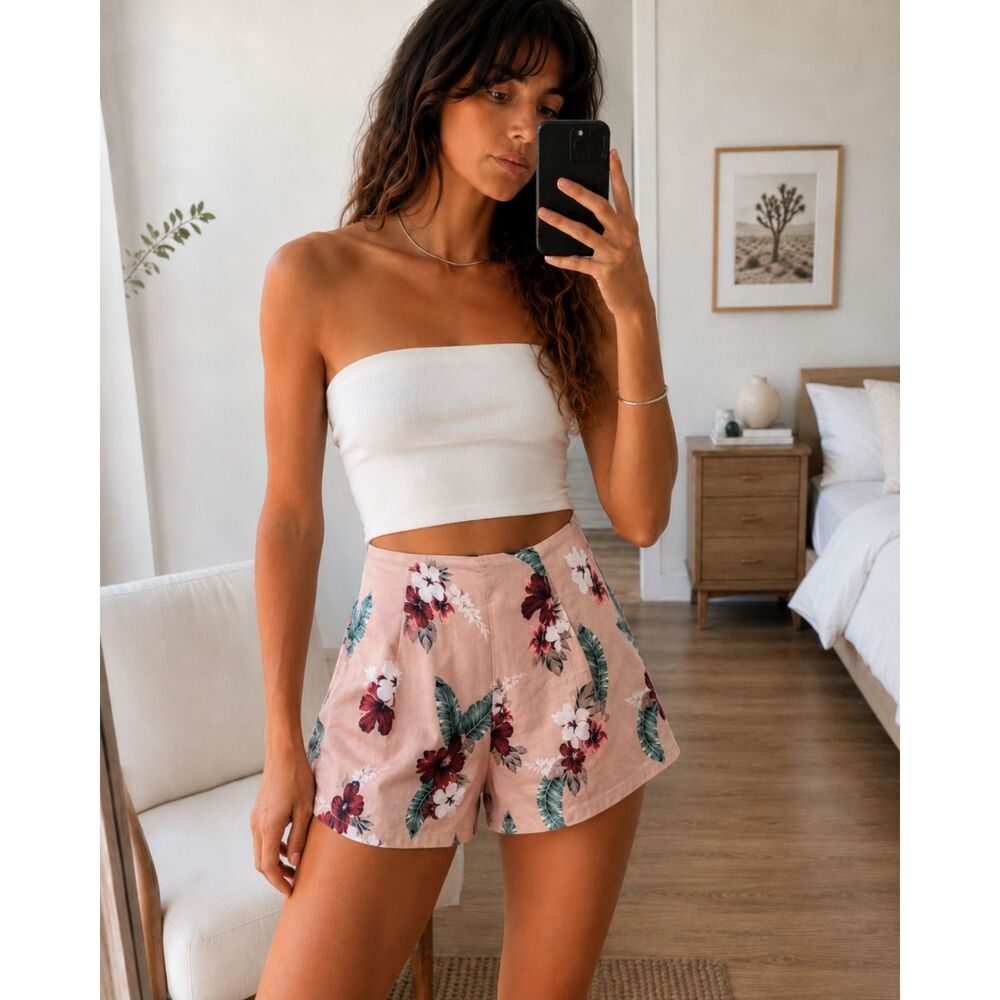 MAJORELLE Revolve High Rise Shorts S Flowy Floral Vacation Resort Pastel Pink